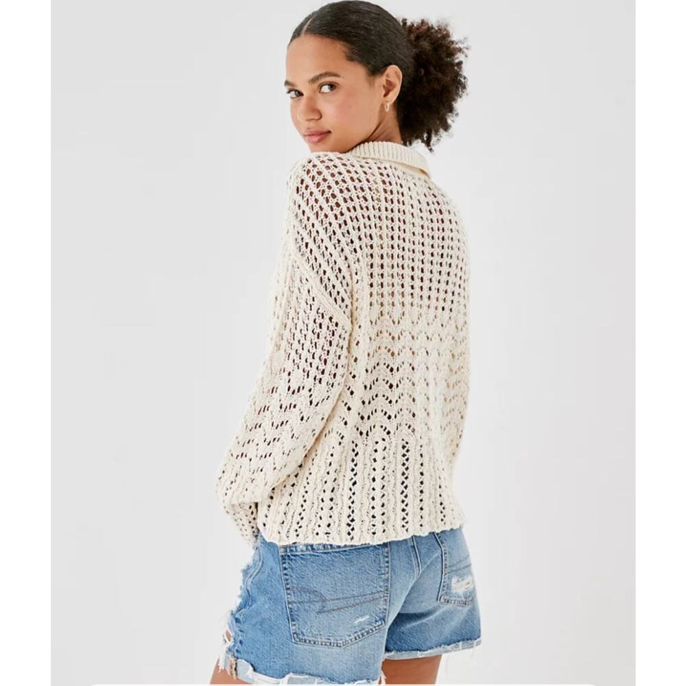 American Eagle Crochet Open Knit Polo Shirt Size M Cream Tassel Cottage Beachy - Picture 3 of 9